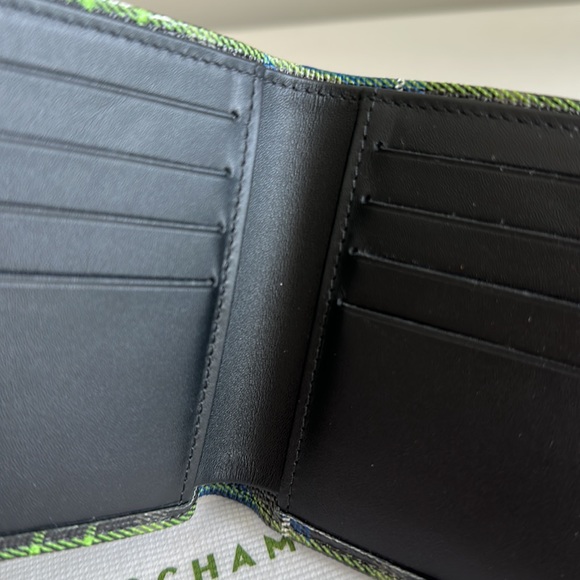 Longchamp Wallet! 8 slots for CC. Plus inserts for others. - Picture 7 of 8